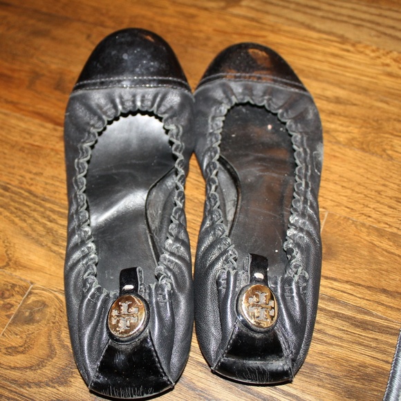 Black Tory Burch Flats - Picture 1 of 4